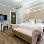 Microyal Hotel 3*