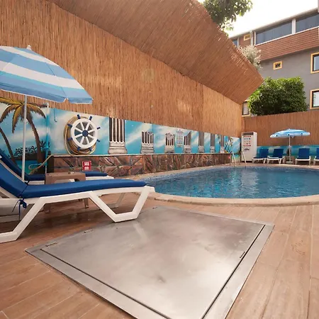 Microyal Hotel 2*