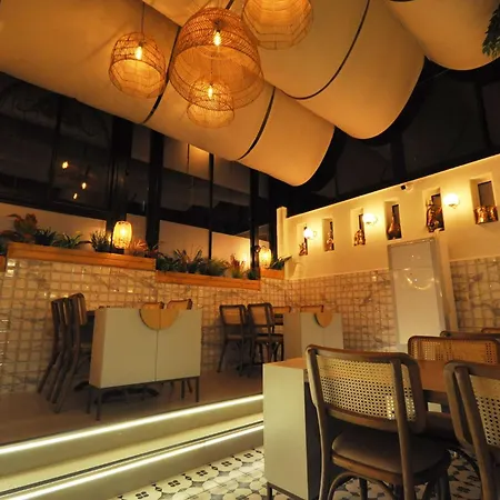 麦克皇家酒店 酒店 2*