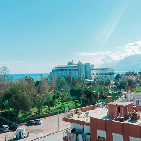 Microyal Hotel 2*