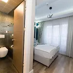 Hotel Microyal 3*